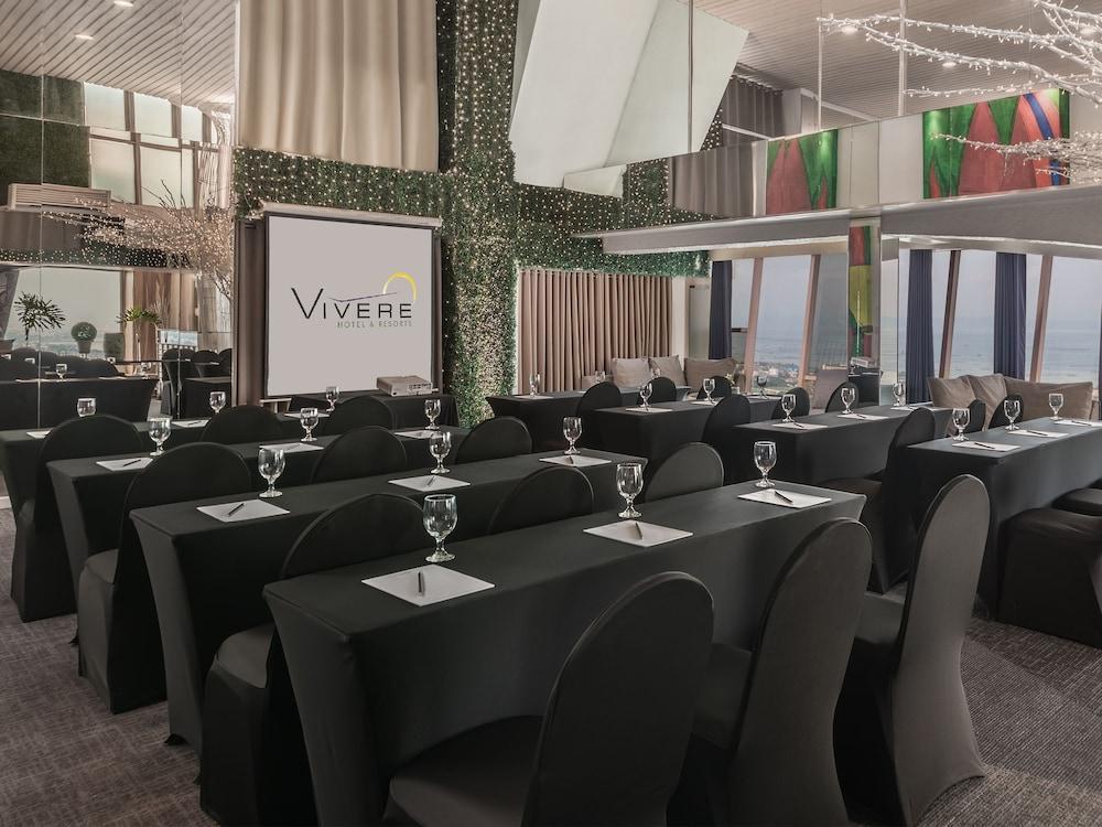 Vivere Hotel And Resorts Muntinlupa City Exterior foto