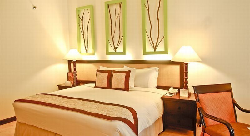 Vivere Hotel And Resorts Muntinlupa City Exterior foto