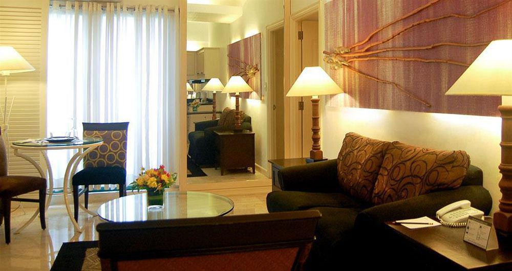 Vivere Hotel And Resorts Muntinlupa City Exterior foto